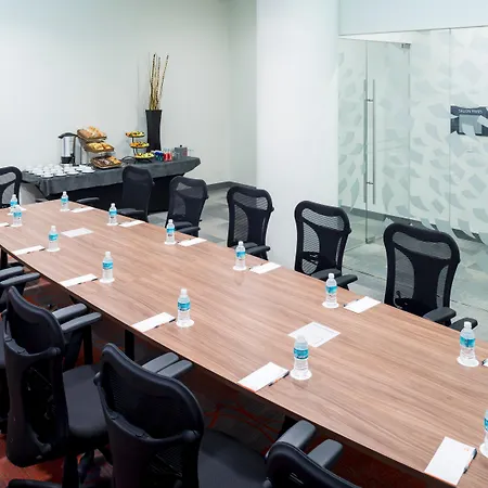 Real Inn Tijuana by Camino Real Hoteles-3
